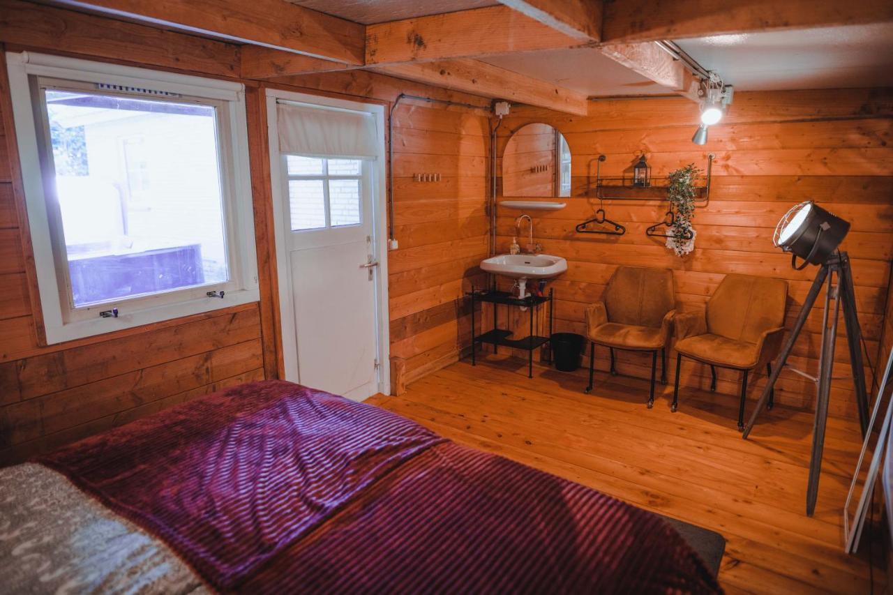 Luxe Vakantiehuis In Het Bos Met Jacuzzi En Sauna Lunteren Luaran gambar